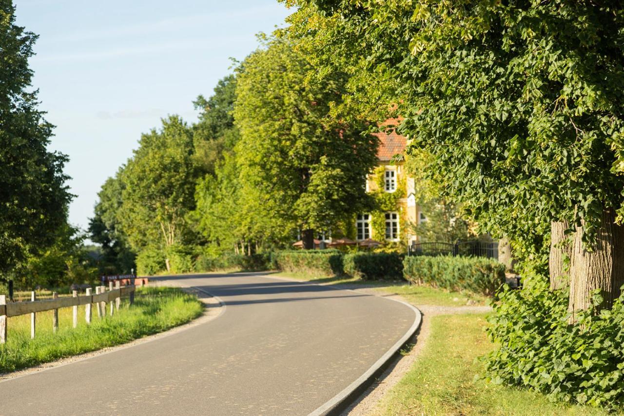 Gutshauszimmer Neu Gaarz Екстер'єр фото